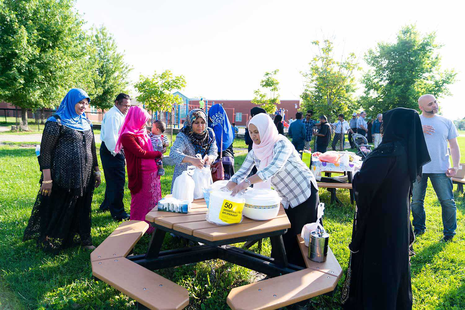 Preparing for a picnic (Photo: Aaron Cohen)