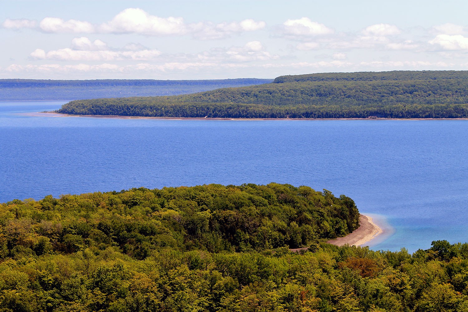 Nochemowenaing viewed from the north on top of the Niagara Escarpment