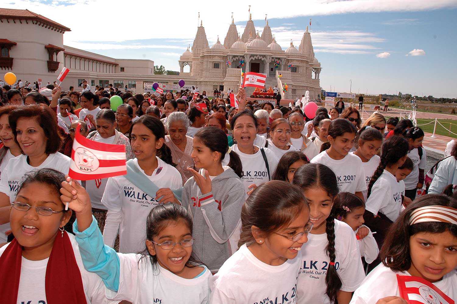 Members of the BAPS Shri Swaminarayan Mandir, Toronto, participate in an annual walkathon fundraiser for local hospitals in 2007
