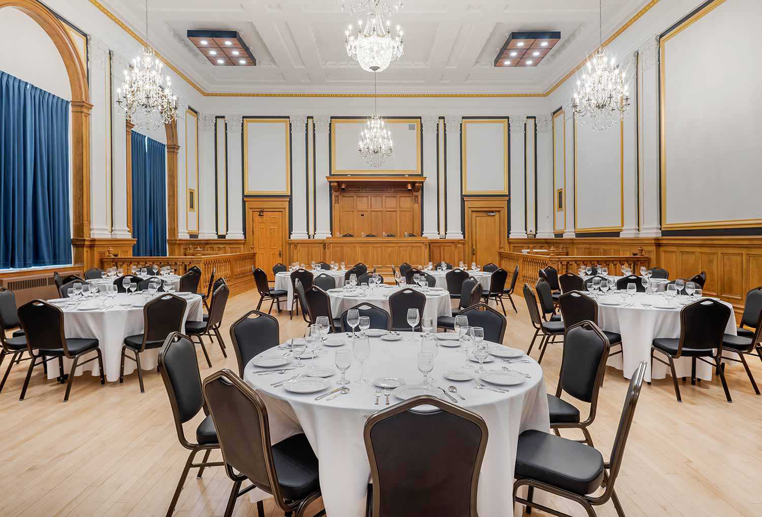 Thunder Bay District Courthouse ballroom (Photo: Courthouse Hotel)