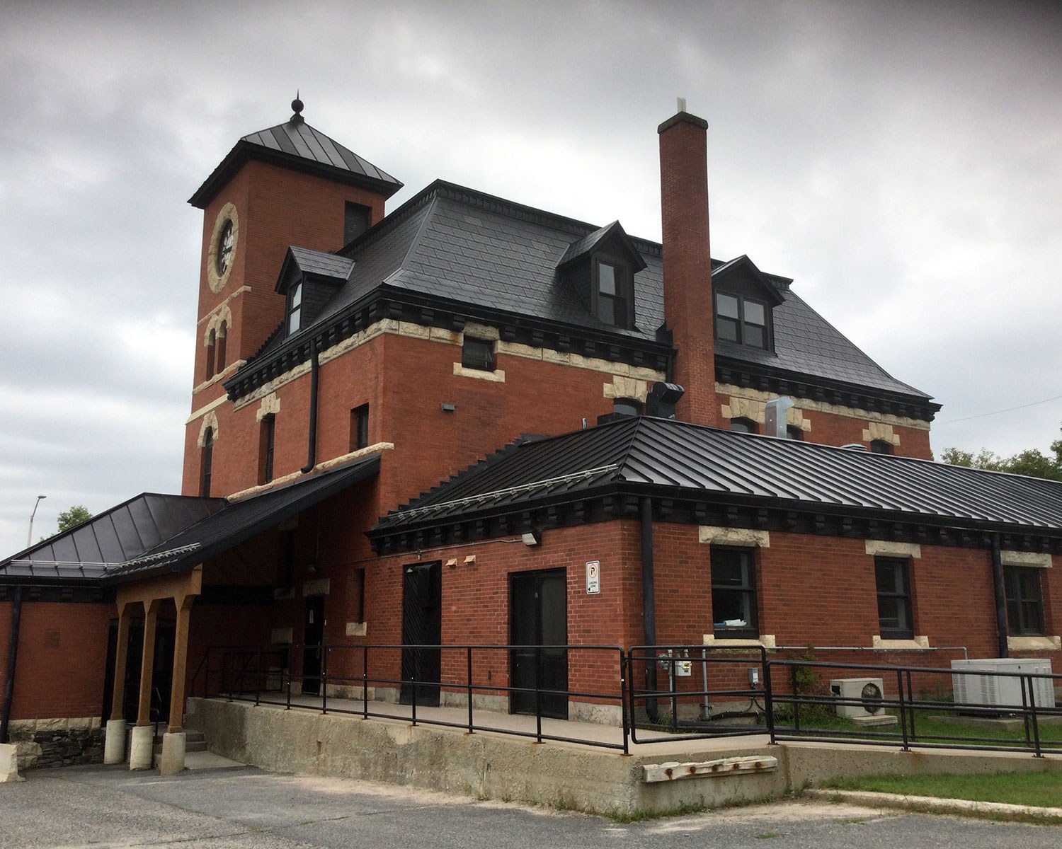 Kenora Post Office